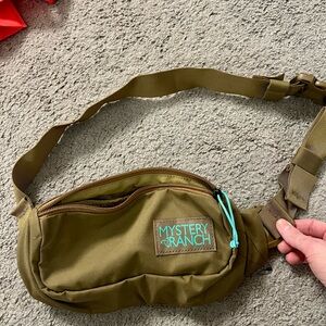 Mystery Ranch Adjustable Olive Belt Bag with Teal Accents